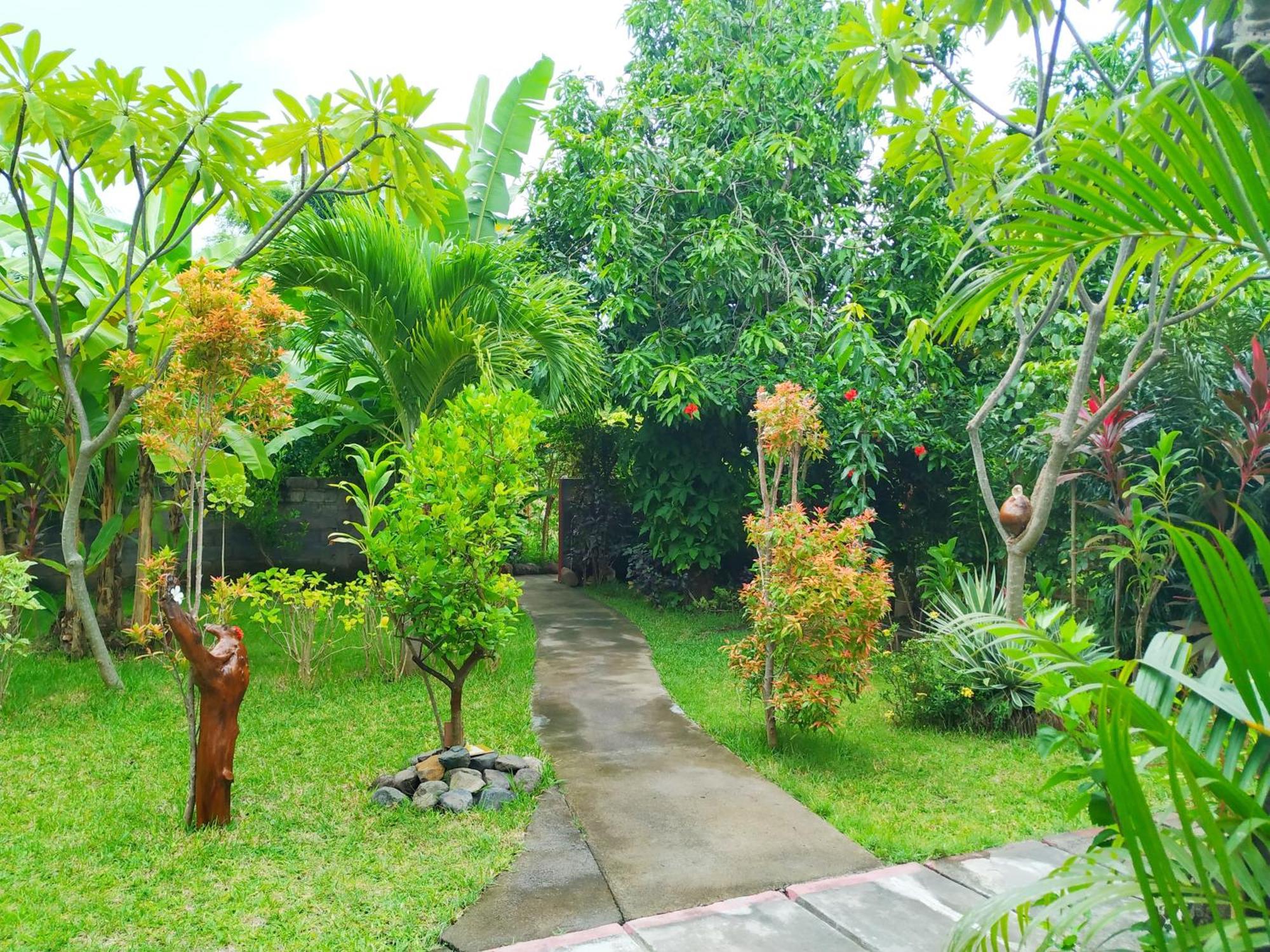 Asih Homestay Пемутеран Екстер'єр фото